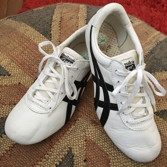 vintage asics shoes